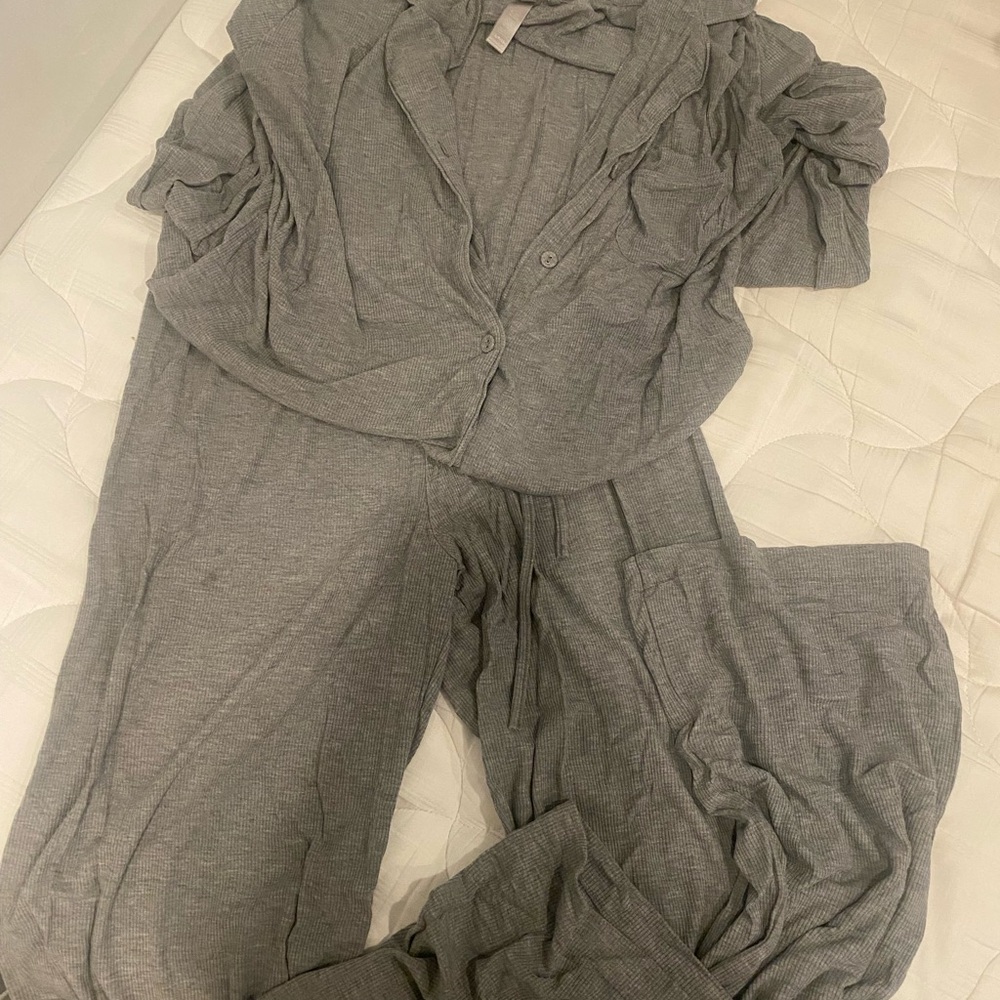 SKIMS PJS - Picture 7 of 7